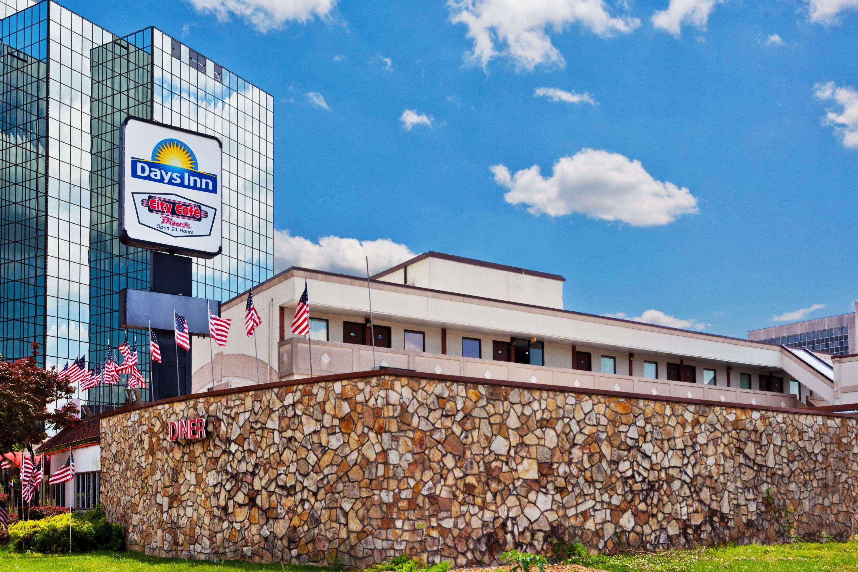 Hotel Bo, A Days Inn By Wyndham Chattanooga Downtown Exterior foto